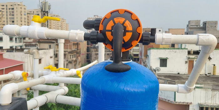 Multiport Vulve for maintaining and improving filtration system