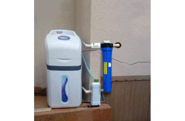 Parashu Table Top / Counter Top Water Softener